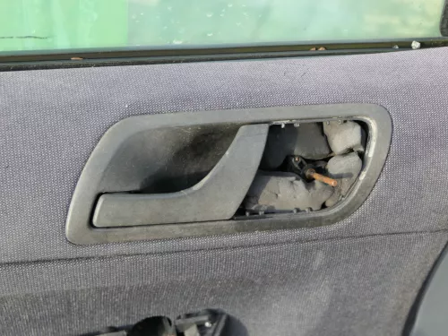 1x Fabia 6Y Kombi Türverkleidung Verkleidung Tür vorne links anthrazit (184632)