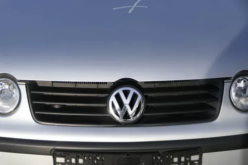 VW Polo 9N Stoßstange Frontstoßstange vorne silber LA7W (184643)