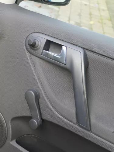 1x VW Polo 6N2 Türverkleidung Verkleidung Tür vorne rechts 2/3-Türer off-black (184660)