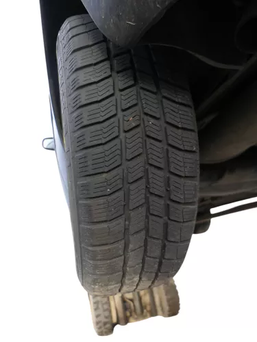 2x VW Polo 6N2 Lupo Felgen 175/65R13 80T Reifen M+S Winterrreifen ca. 6mm (184667)