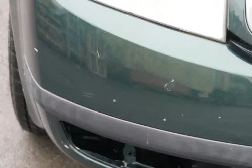 Skoda Fabia 6Y Stoßstange Stoßfänger vorne silber grün LF8C 2000-2004 (184735)