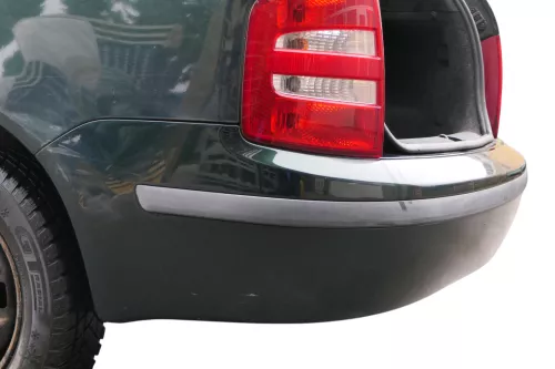 Skoda Fabia 6Y Kombi Stufenhec Stoßstange hinten Heckstoßstange grün LF8C (184745)