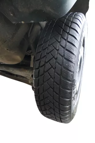 4x Skoda Fabia Felgen Reifen 165/70 R14 81T Winterreifen M&S 5jx14H2 ET35 6-8mm (184753)
