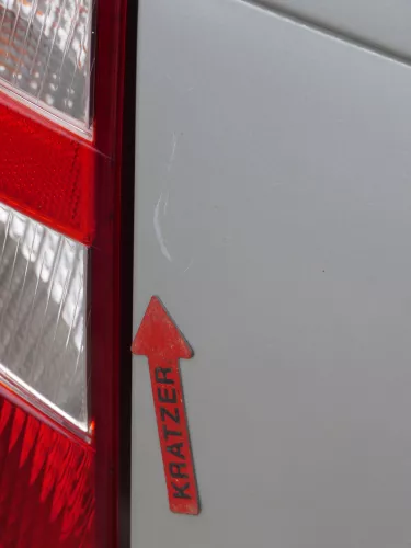 Fabia 6Y6 Schrägheck Heckklappe Kofferraumklappe hinten grau silber LF7T Scheibe (184854)