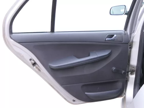 1x Fabia 6Y Kombi Türverkleidung Verkleidung Tür hinten links schwarz anthrazit