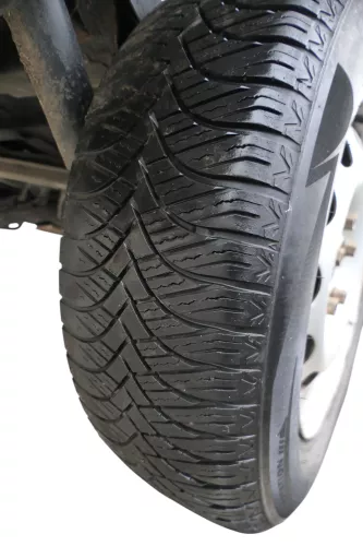 2x VW Sharan 7M Alhambra Winterreifen Reifen Felgen 195/65R R15 95H   5-6mm (184962)