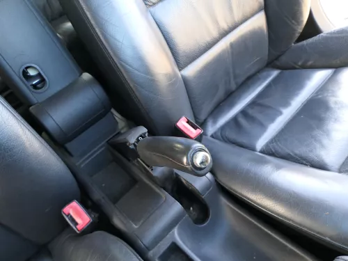 Audi A6 4B Handbremse Feststellbremse schwarz Leder Verkleidung Abdeckung (184991)