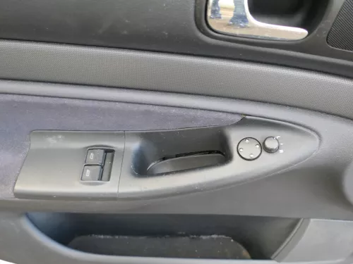 1x Audi A4 B5 Türverkleidung Verkleidung Tür vorne links (185070)