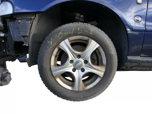 VW Golf A3 Alufelgen Winterreifen Reifen 195/65 R15 91T KBA 49163 # 5-8mm ML536L (185074)