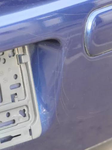 VW Golf 4 Limousine Stoßstange hinten Heckstoßstange Stoßfänger blau LB5N (185085)