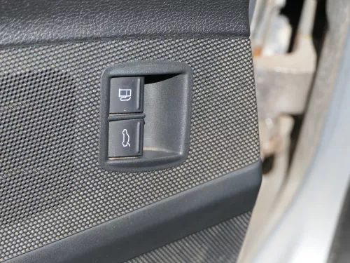 VW Passat 3C Variant 1x Türverkleidung Verkleidung Tür vorne links schwarz (185101)