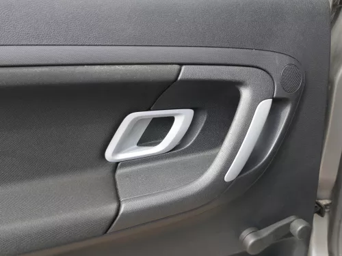 1x Skoda Fabia 5J Stufenheck Türverkleidung Verkleidung Tür hinten links Griff (185126)