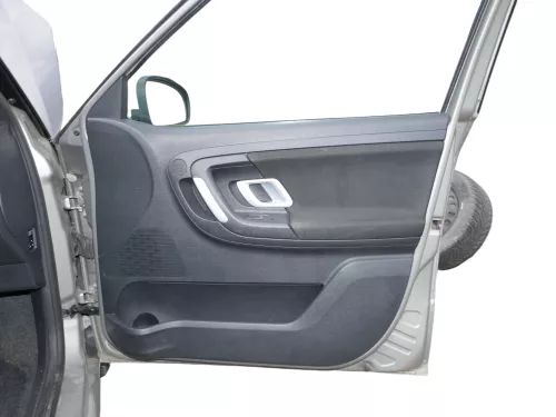 1x Skoda Fabia 5J Stufenheck Türverkleidung Verkleidung Tür vorne rechts