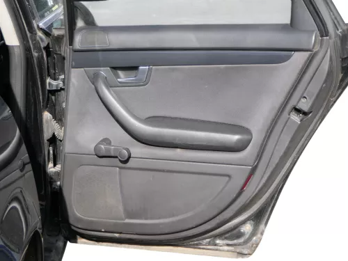 1x A4 8E B6 Türverkleidung Verkleidung Tür hinten rechts soul schwarz