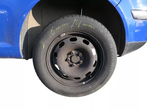 4x VW Golf 4 Bora 195/65 R15 91V Sommerreifen 6jx15H2 ET38 ca. 4-6,5mm Reifen (185174)