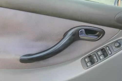 1x Leon 1M Toledo Türverkleidung Verkleidung Tür vorne links grau schwarz Griff (185188)