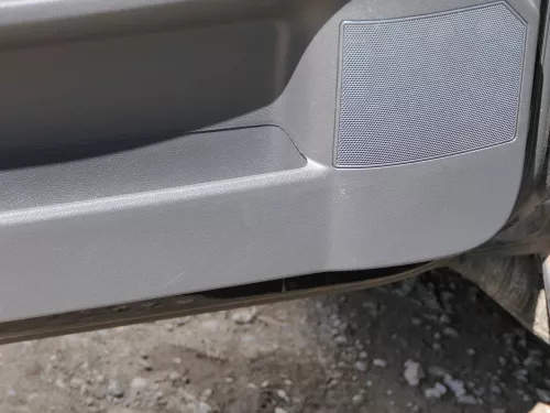 1x VW Polo 9N Türverkleidung Verkleidung Tür vorne links 2/3-Türer Griff Öffner (185201)