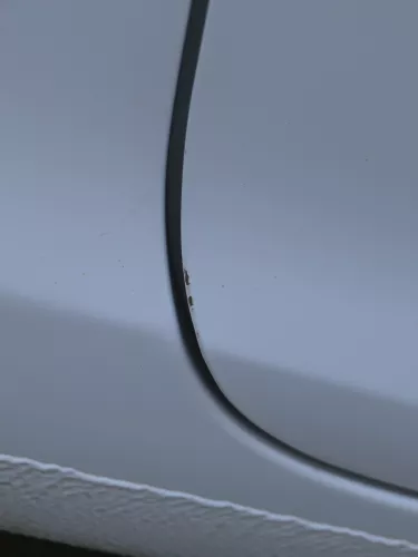 VW Fox 5Z Tür vorne rechts Beifahrertür rechts weiß LB9A - ohne Anbauteile (185238)