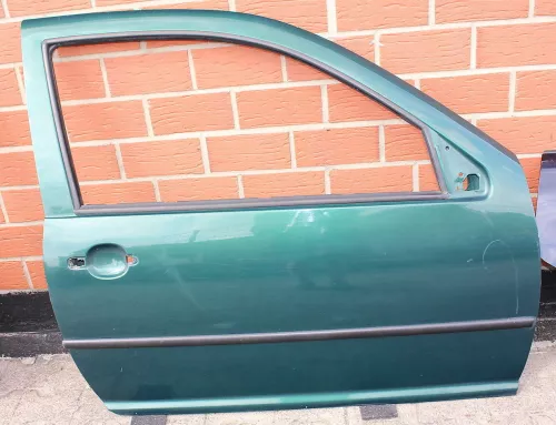 VW Golf 4 Tür vorne rechts Beifahrertür 2/3-Türer grün LC6M