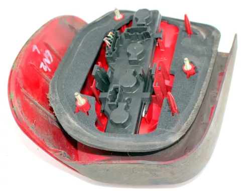 VW Polo 6N2 Rücklicht Rückleuchte Hecklicht Heckleuchte hinten links rot (9999156)