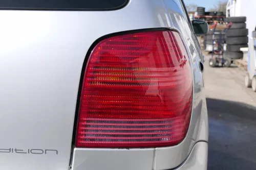 VW Polo 6N2 Rücklicht Rückleuchte Hecklicht Heckleuchte hinten rechts rot (9999192)