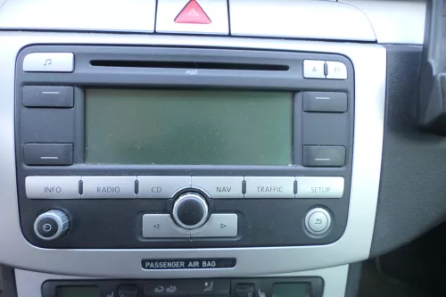 VW Passat 3C Golf 5 Navi Navigationssystem BNO 881 1K0035191D RNS 300 + Code MP3 (9999252)