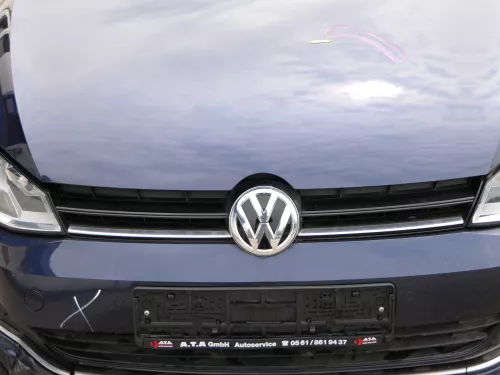 VW Golf 7 5G Grill Kühlergrill VW Zeichen Logo schwarz 5G0853651M