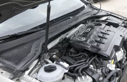 Golf 7 5G Abdeckung Windlauf Verkleidung Wischer Wasserkasten Wasserabweiser