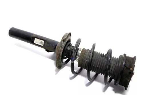 1 VW Golf 7 Federbein Stoßdämpfer Feder vorne links/rechts Federn 5Q0413023FJ ##