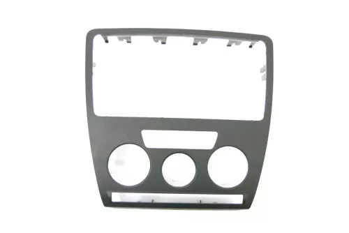 Skoda Octavia 1Z Mittelkonsole Verkleidung um Radio Blende Armaturenbrett