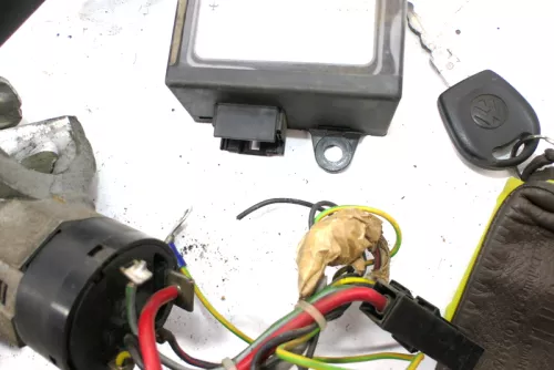 VW LT 2D Schloßsystem 3x Türschloß mit 1x Schlüssel Schloß Zündschloß (159418)