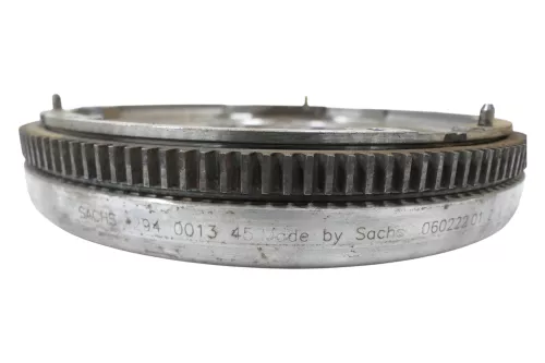 VW Golf Passat Schwungrad Zweimassenschwungrad CBDC CAYC CAYB    25.000 km (181922)