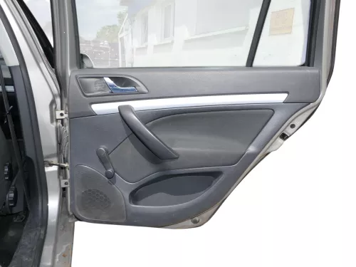 1x Octavia 1Z Kombi Türverkleidung Verkleidung Tür hinten rechts schwarz onyx