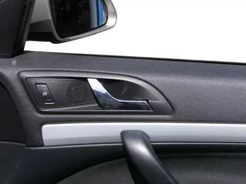 1x Octavia 1Z Türverkleidung Verkleidung Tür vorne rechts schwarz onyx (185781)