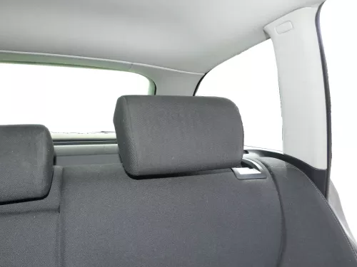 1x Skoda Octavia 1Z Sitz hinten in rechts / links Kopfstütze Kopfstützen onyx