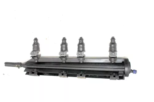 VW Golf 5 Caddy Einspritzdüse Düse + Leiste 06A906031BT 1,6 75kw BGU BSE BSF