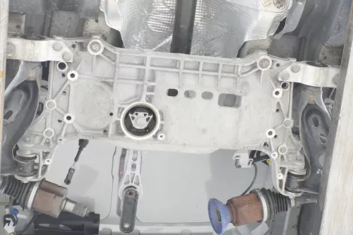 VW Tiguan Passat 3C Q3 Achse Aggregateträger vorne 7N0199369A 3C0199313AR TDI (112819)