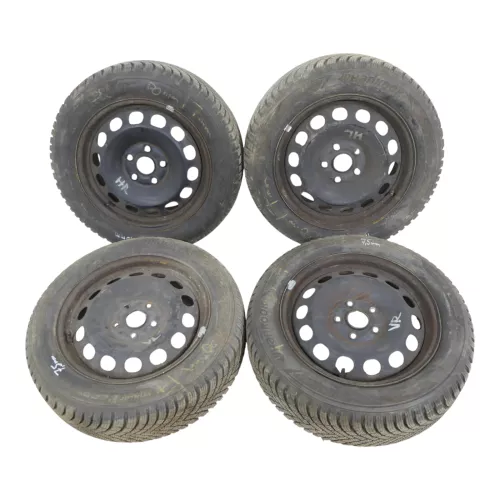 4x VW Golf 5 Plus 5M 205/55 R16 91T Winterreifen M+S Felgen Reifen M&S ca.7,5mm