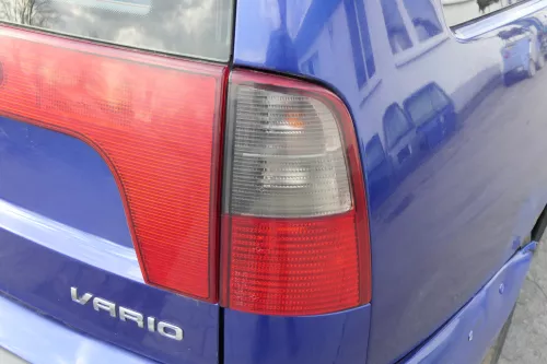 Seat Cordoba Vario Rücklicht hinten rechts Rückleuchte Heckleuchte Lampenträger