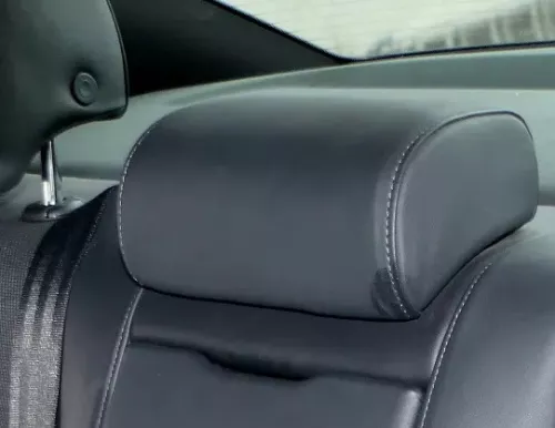 1x Audi A6 4F C6 Kopfstütze hinten mitte mittig Kopfstützen Leder Perlnappaleder (185881)