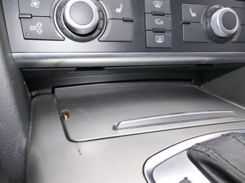 A6 4F Aschenbecher vorn Mitteltunnel Tunnel Becherhalter Verkleidung silber flex (185910)