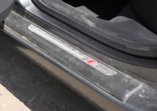 Audi A6 4F Einstiegsleisten rechts+ links vorne hinten S-line