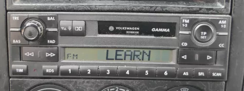 VW Golf 4 Bora Radio Gamma 1J0035186E original mit Code - für CD