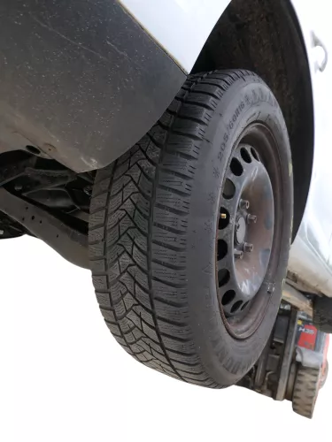 2x VW Passat 3C Golf Reifen Winterrreifen M&S 205/60 R16 92H Felgen 5,5-6mm (186087)