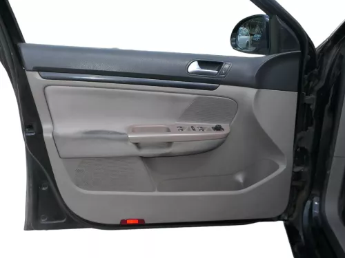 1x Golf Variant Kombi AJ5 5 1K Türverkleidung Verkleidung Tür vorne links macchi