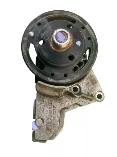 VW Passat 3B 3BG A4 Halter für Viscolüfter Viscorad Visco Viscokupplung