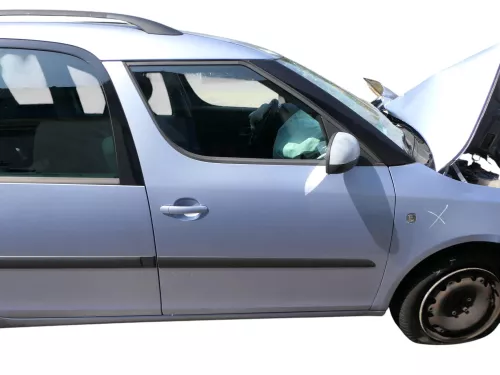 Skoda Roomster 5J Tür vorne rechts Beifahrertür - blau LF5Y (ohne Anbauteile)