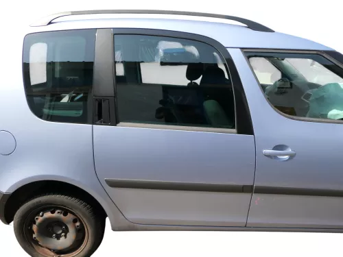 Skoda Roomster 5J Tür hinten rechts grau LF5Y (ohne Anbauteile - mit Scheibe)