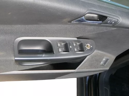 VW Passat 3C Variant 1x Türverkleidung Verkleidung Tür vorne links schwarz (186485)