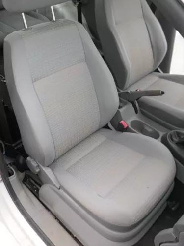 VW Caddy 3 2K für Post Sitz vorne rechts Beifahrersitz + Schiene + Gurt